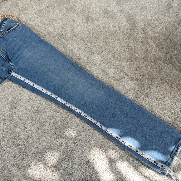 SOLD | Abercrombie & Fitch The ‘90s Straight Ultra High Rise Jeans Criss-Cross - Picture 14 of 15